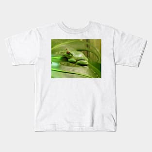 Red-eyed Tree Frog Kids T-Shirt